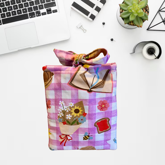 Bloom & Breakfast Kindle sleeve